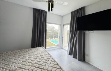 Casa en Miraflores, Funes Hills