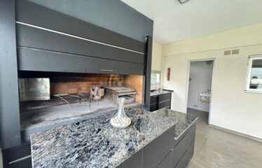 Casa en Miraflores, Funes Hills