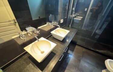 Casa en Miraflores, Funes Hills