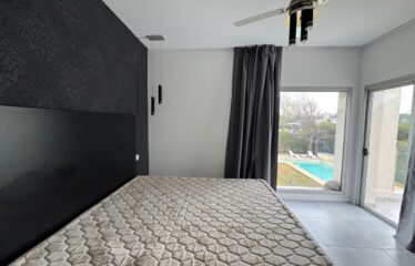 Casa en Miraflores, Funes Hills
