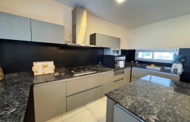 Casa en Miraflores, Funes Hills