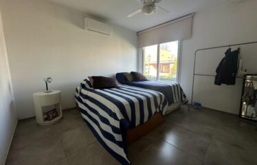 Casa en Miraflores, Funes Hills