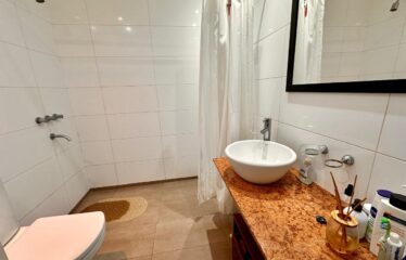 Casa en Miraflores, Funes Hills