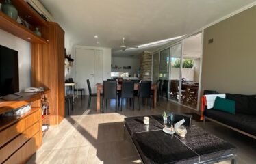 Casa en Miraflores, Funes Hills