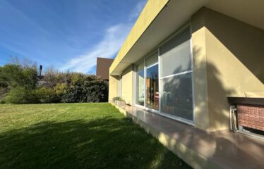 Casa en Miraflores, Funes Hills
