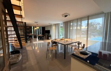 Casa en Miraflores, Funes Hills