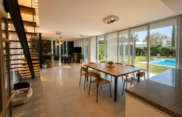 Casa en Miraflores, Funes Hills