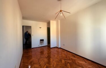 Departamento en Brown al 2100