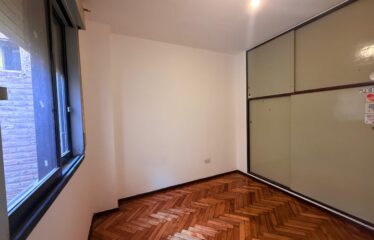 Departamento en Brown al 2100