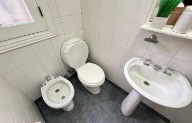 Casa en Juan B. Justo al 9000, Aldea Fisherton