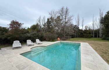 Casa en Juan B. Justo al 9000, Aldea Fisherton