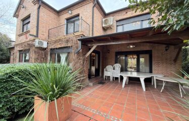 Casa en Juan B. Justo al 9000, Aldea Fisherton