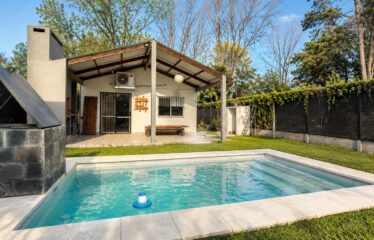 Casa en La Rastra al 2400, Funes