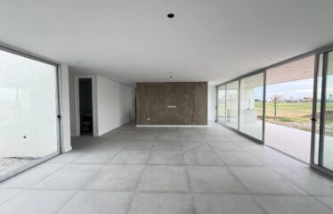 Casa en Vida Club de Campo, Funes