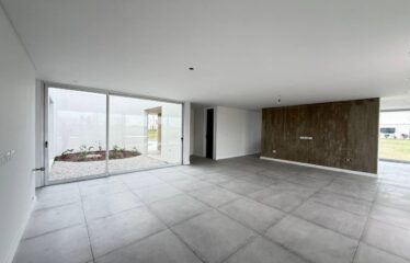 Casa en Vida Club de Campo, Funes
