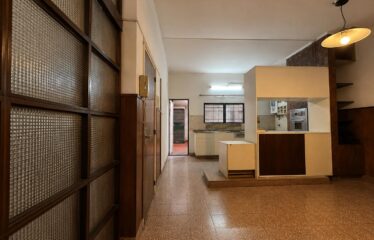 Departamento en Av. Alberdi al 700 bis