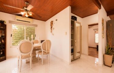 Casa en Las Acequias, Roldán