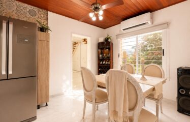 Casa en Las Acequias, Roldán