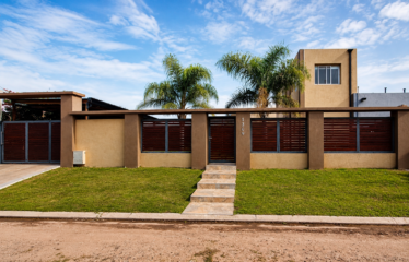 Casa en Las Acequias, Roldán