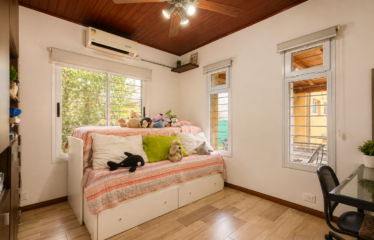Casa en Las Acequias, Roldán