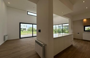 Casa en Barrio Vida, Funes