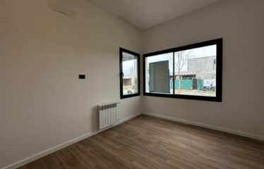 Casa en Barrio Vida, Funes