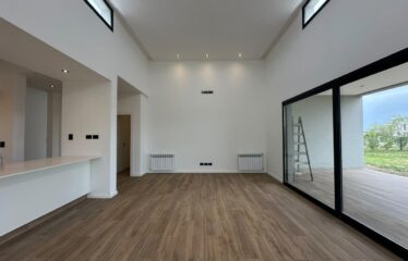 Casa en Barrio Vida, Funes