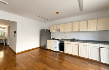 Departamento en Av. Rivadavia al 2100
