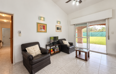 Casa en Funes al 400, Roldán