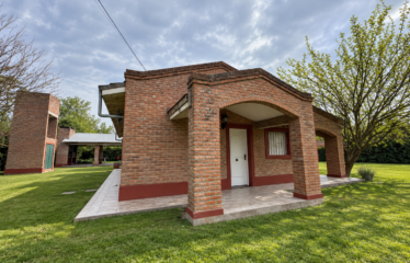 Casa en Funes al 400, Roldán