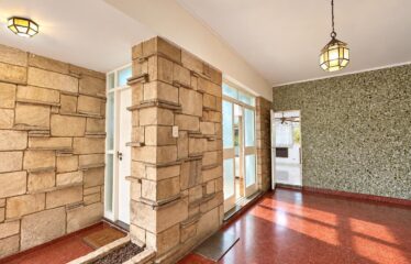 Casa en Oroño al 3400