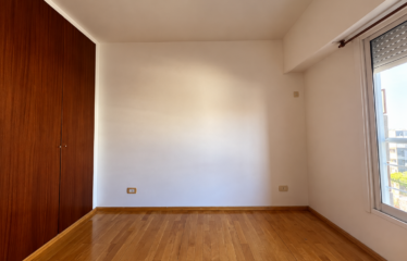Departamento en Brown al 2000