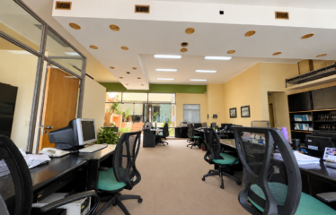 Oficina en Santa Fe al 1300