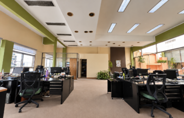 Oficina en Santa Fe al 1300